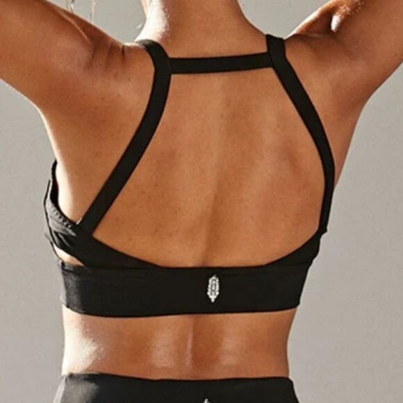 Free People Movement Solid Wave Rider Sports Bra Black Size XS NEW - Picture 2 of 6